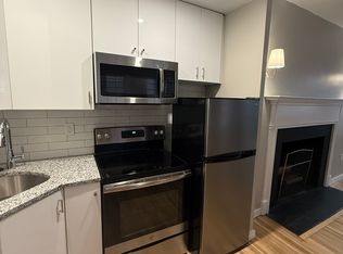 82D Phillips St #2, Boston, MA 02114