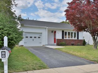 38 Carlisle Rd, Toms River, NJ 08757