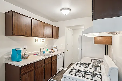 Park Hill Apartments Photo 1