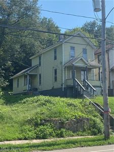 350 Broad St, Struthers, OH, 44471