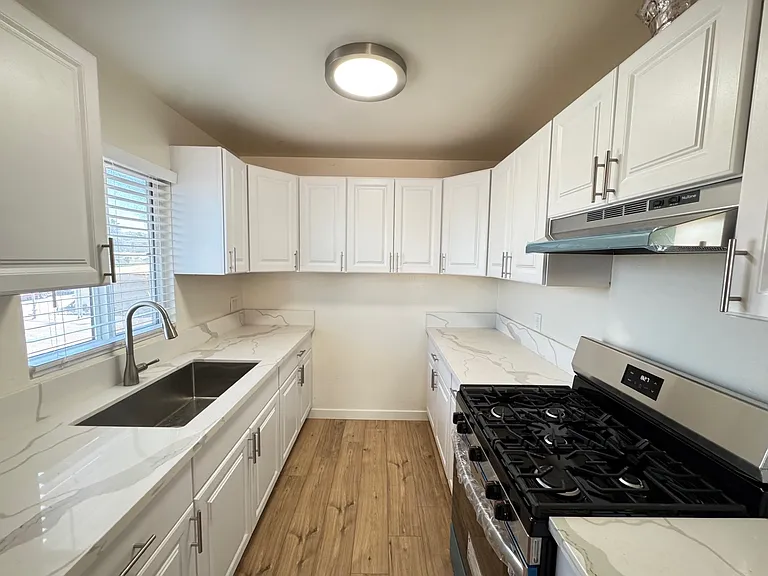 7111 Westview Pl #C — Photo 1