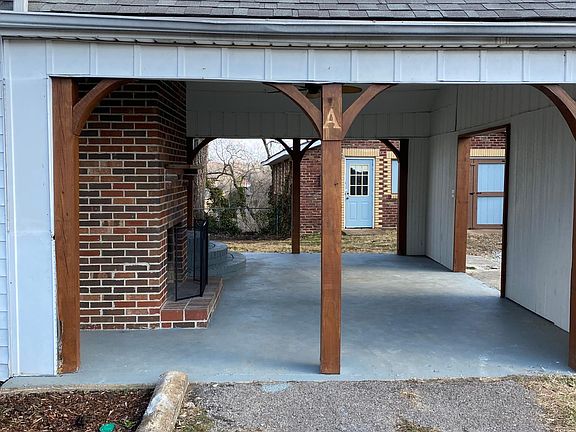 Entrance and covered patio