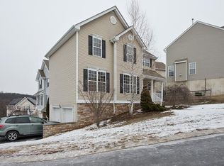 311 Winding Hill Dr, Hackettstown, NJ 07840