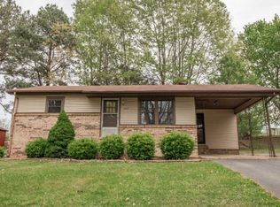 607 Hatchel St, Dresden, TN 38225