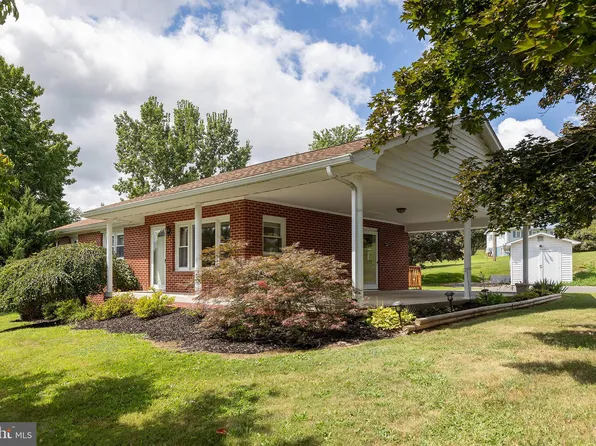 128 Stayman Dr, Romney, WV 26757