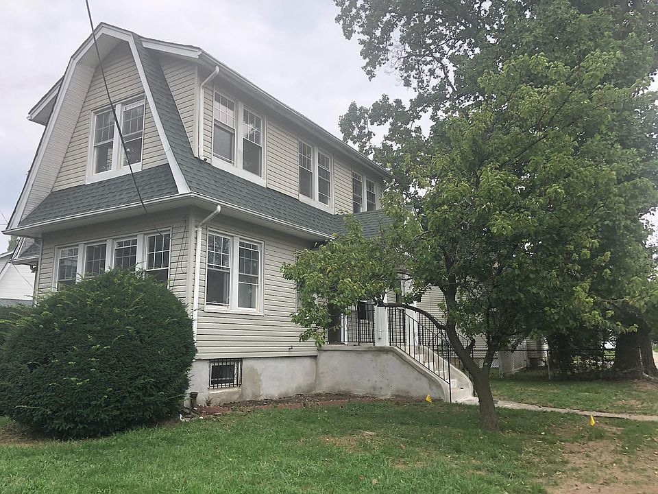 1st image of 93 Burnett Ave