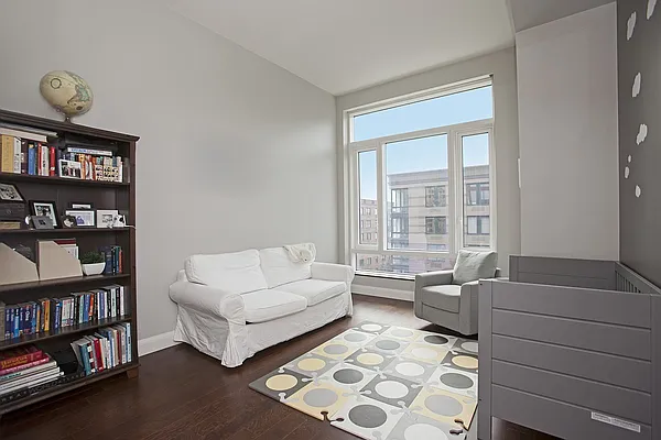 Sold by BLU Real Estate | media 17