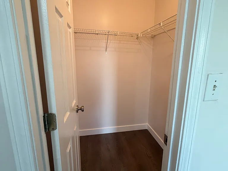 2509 Thorngate Dr — Photo 13