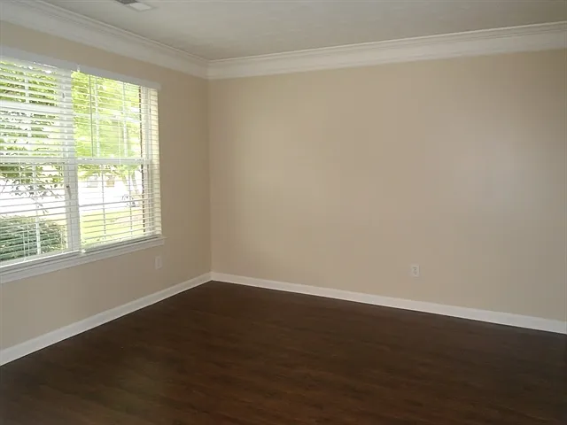 1208 Polk Xing — Photo 4