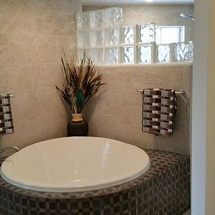 Master Bath Soaking Tub