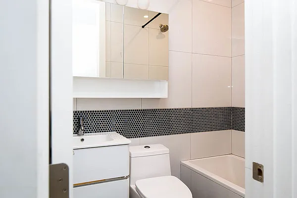 Rented by Brooklyn Group | media 61