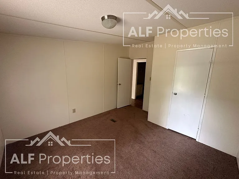368 Plantation Dr — Photo 11