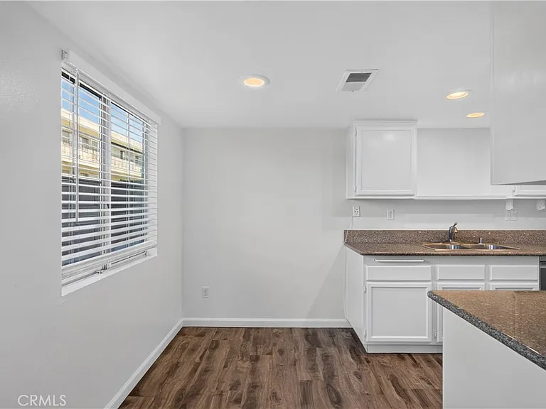 8539 Citigate Dr — Photo 13