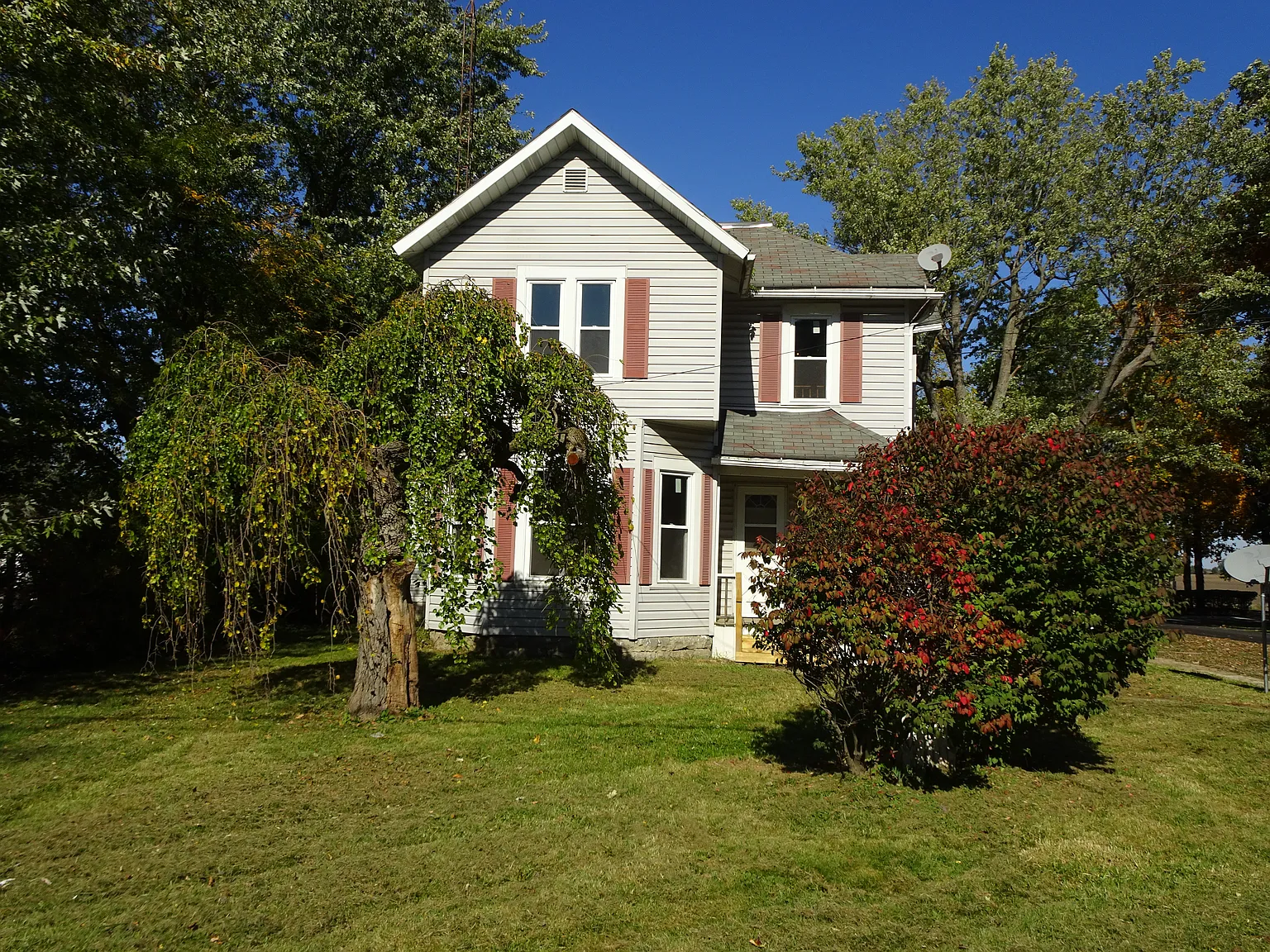 3 bed, 1686 sqft, $1,490 — Photo 2