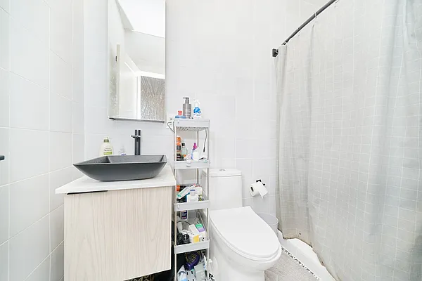 Rented by Living New York | media 14