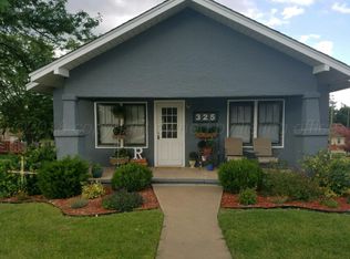 325 S 6th St, Canadian, TX 79014