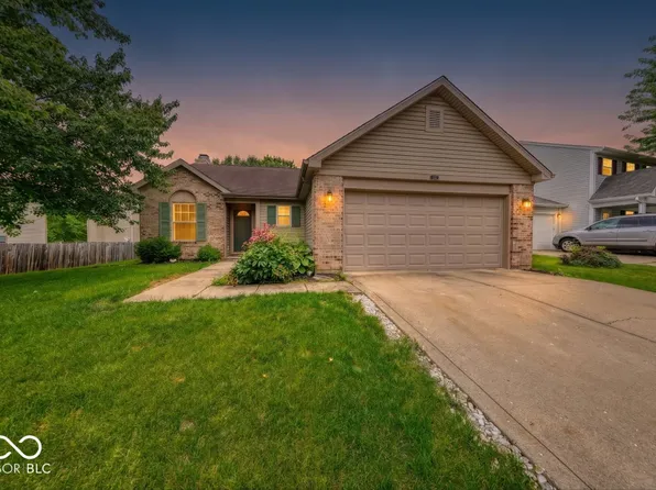 509 Speedway Woods Dr, Indianapolis, IN 46224