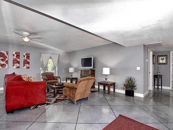 5th image of 25842 S Foxglenn Dr