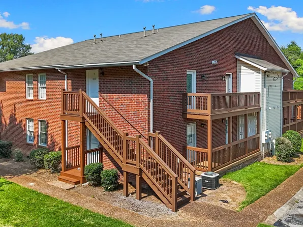 199 Brooke Castle Dr, Hermitage, TN 37076