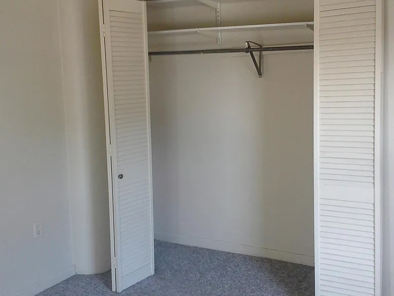 Good closet space!