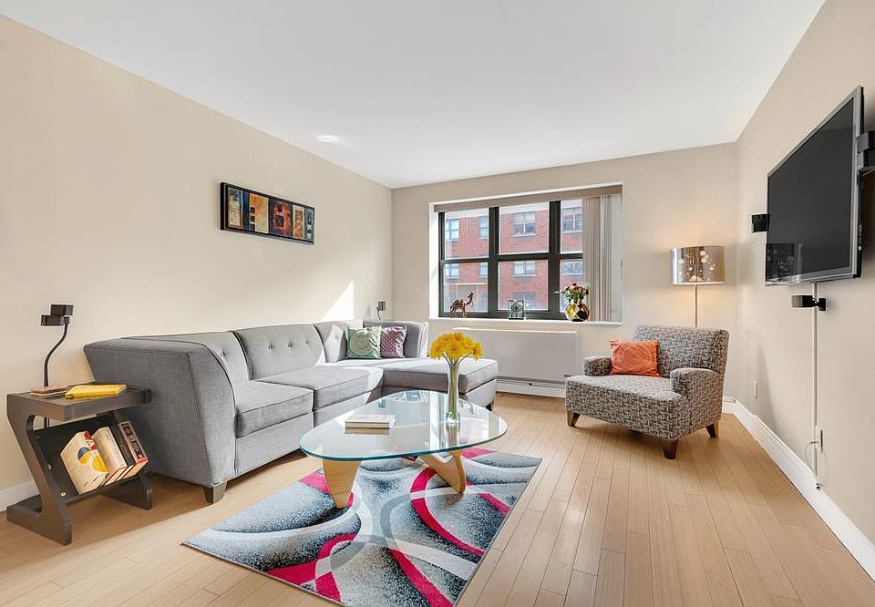 1st image of 516 W 47th St APT N4f