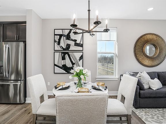 4th image of 20653 Harper Ave #58