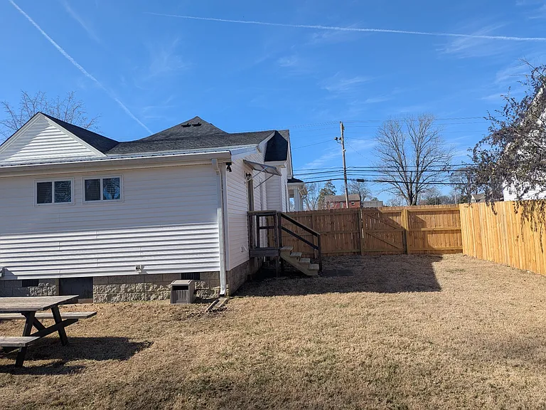 209A S Greenwood St #A — Photo 15