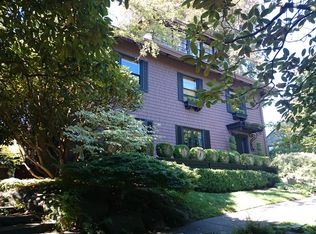 935 22nd Ave E, Seattle, WA 98112