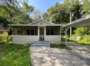 319 NE 13th Ter, Crystal River, FL 34428