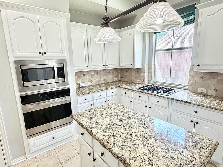 507 Gifford Dr — Photo 6