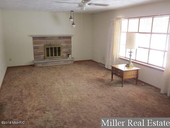 3rd image of 325 E William St