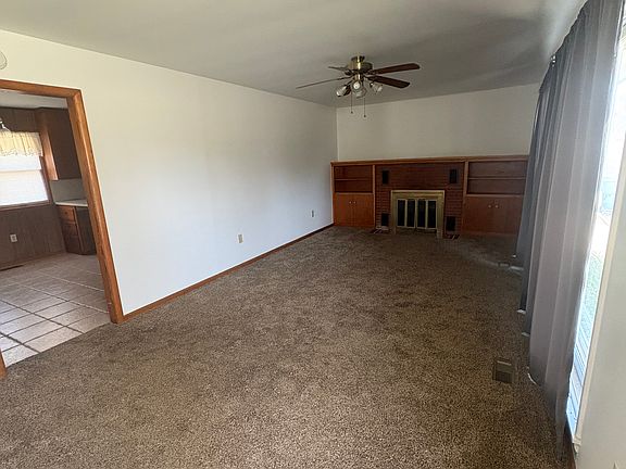 2nd image of 107 S Foreman St