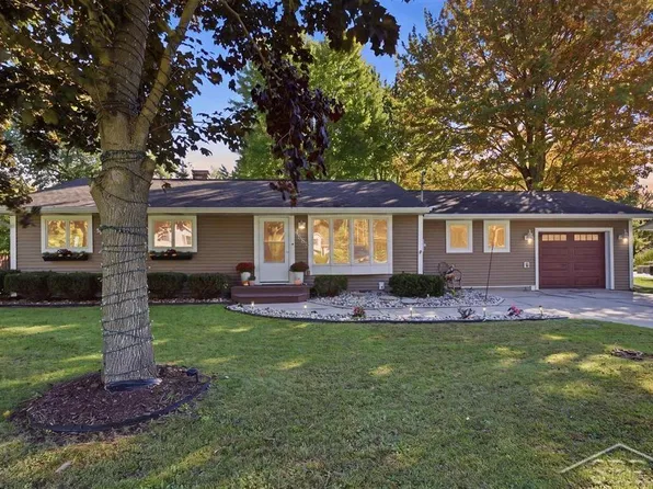 4883 S Flajole Rd, Midland, MI 48642