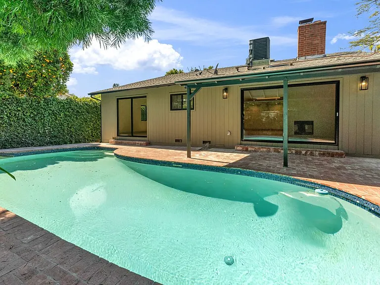 4316 Bellaire Ave — Photo 42