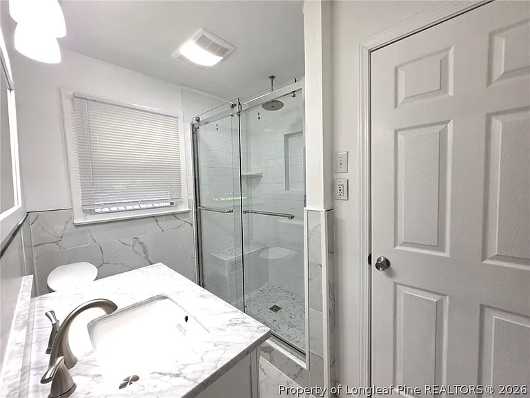 216 Country Club Dr — Photo 22