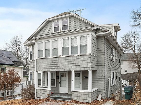 4th image of 48 Saratoga St