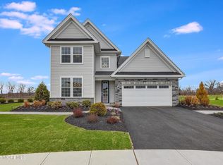 12 Prado Rd, Monroe Township, NJ 08831