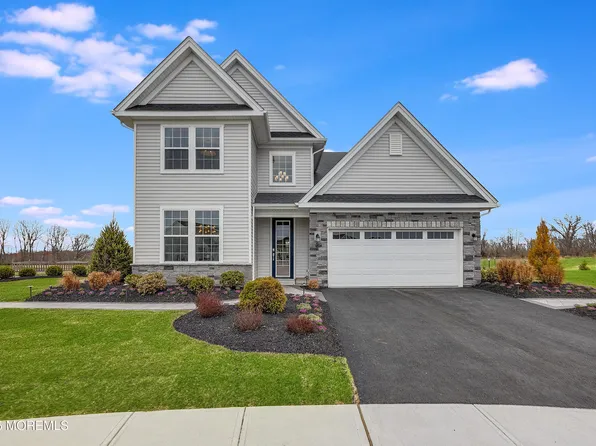 64 Fillmore Drive, Monroe, NJ 08831