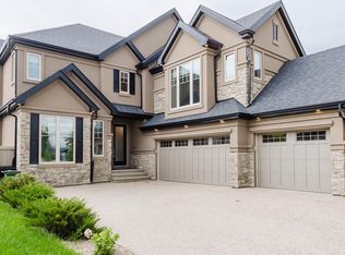 3435 Keswick Blvd SW, Edmonton, AB T6W3B2