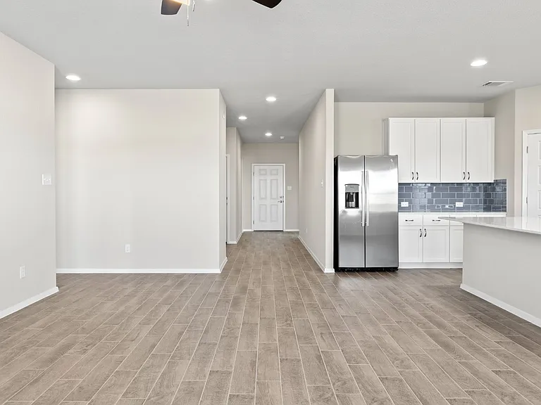 441 Hortus Dr — Photo 10