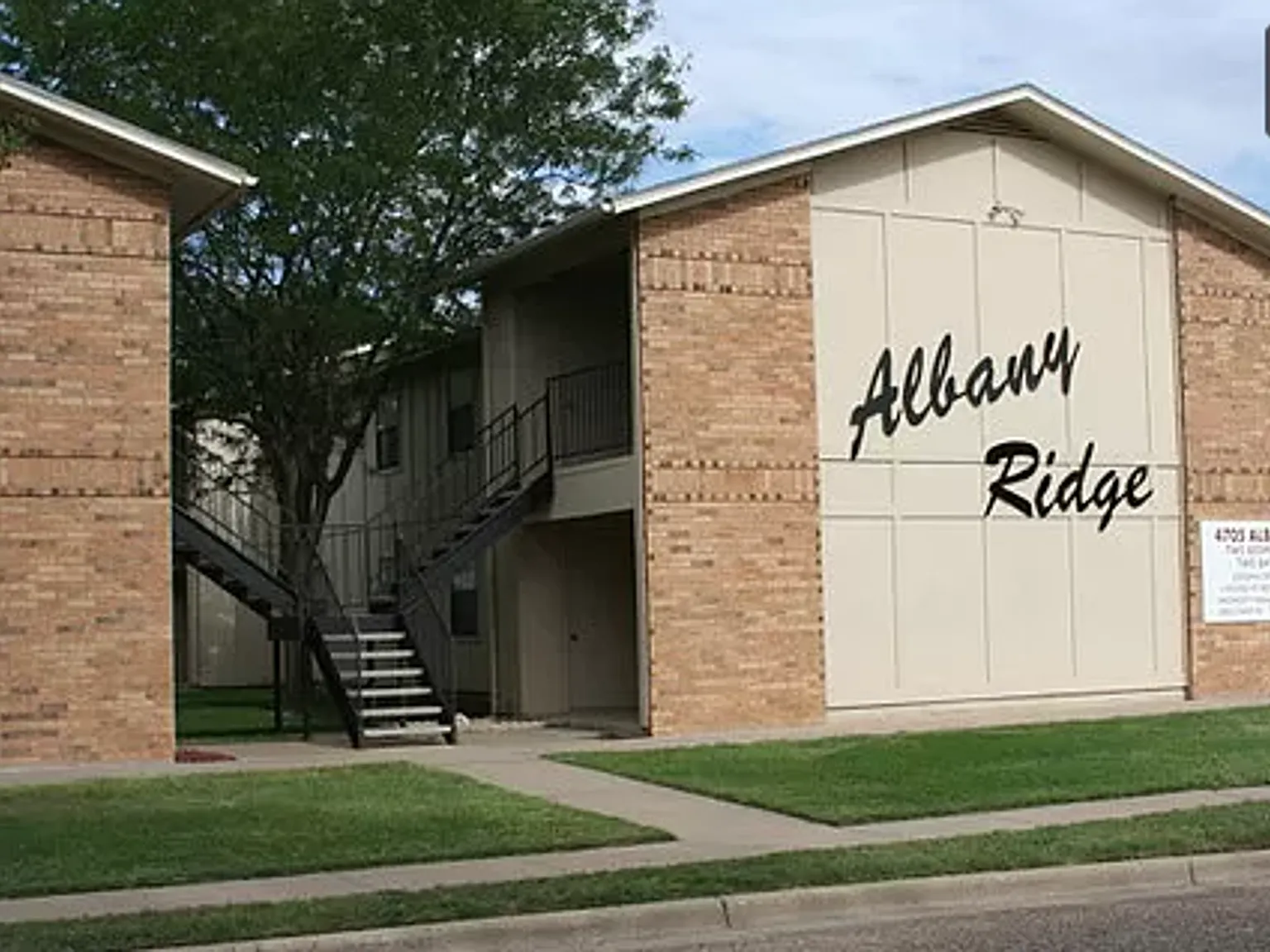 Albany Ridge Apartments Comfortable Living in West Lubbock — Photo 1
