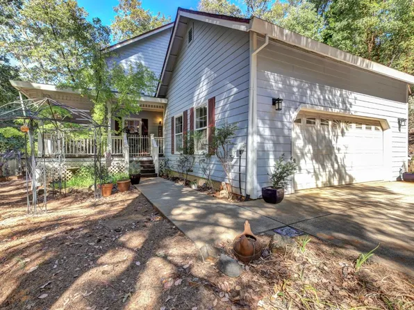13716 Kensington Kourt, Grass Valley, CA 95945