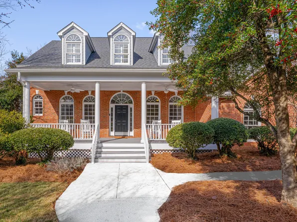 101 Hogan Woods Cir, Chapel Hill, NC 27516