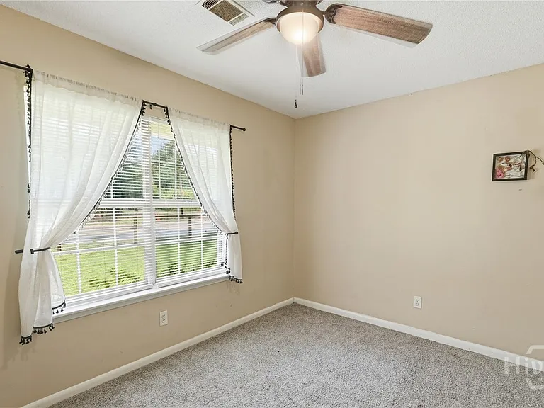 103 Eunice Rd — Photo 17