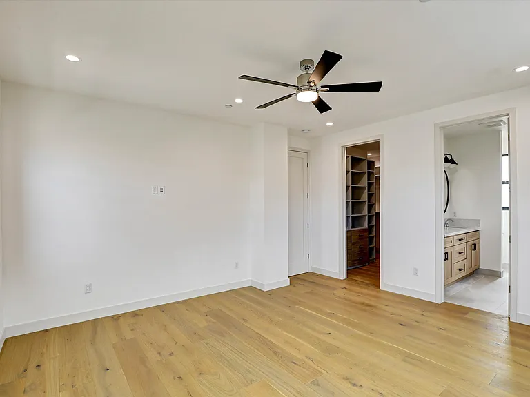 4726 W 167th St — Photo 28