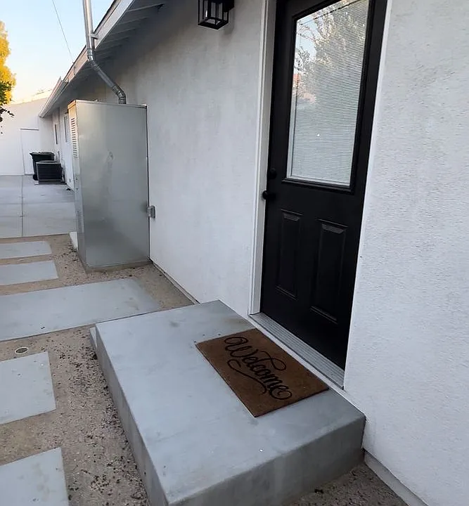 1113 Riedel Ave