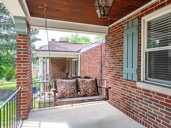 2nd image of 6235 Fairhurst Ave