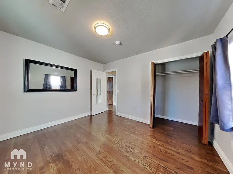 2915 Sheridan Blvd — Photo 7