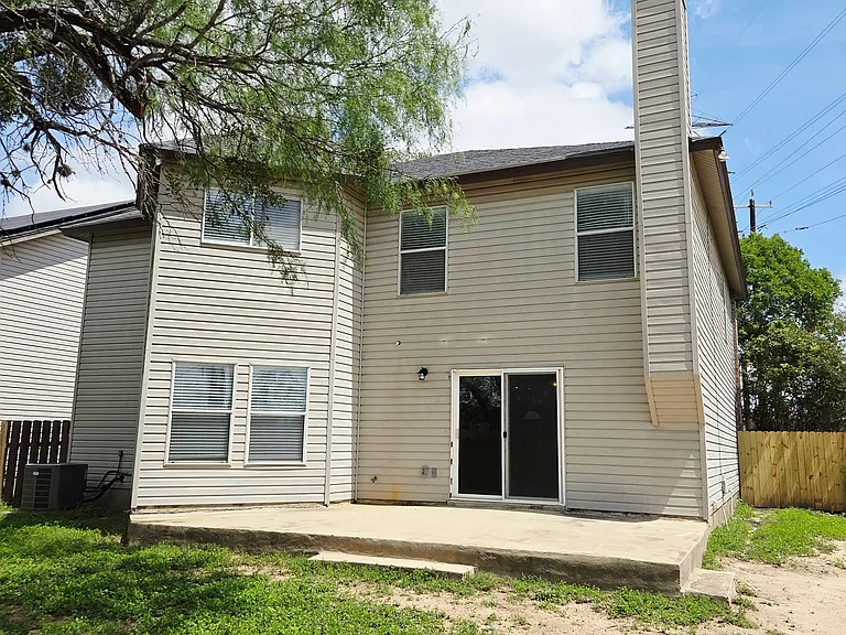 402 Empresario Dr — Photo 30