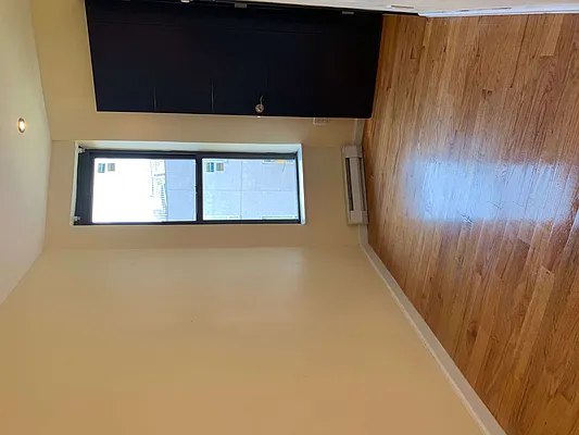 Rented by Compass | media 61